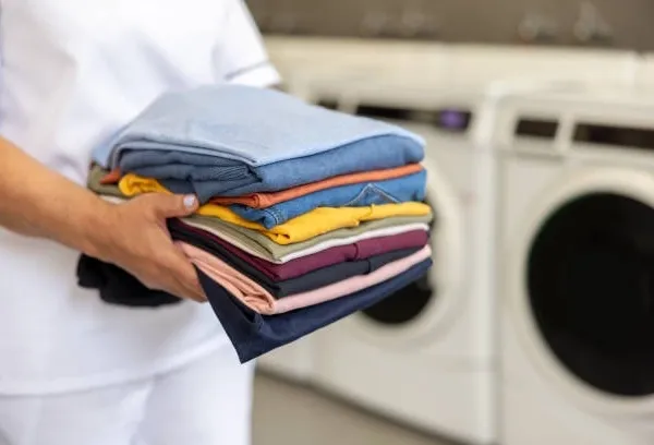 Clean and Press Laundry in Dubai: The Smart Solution for Busy Professionals and Businesses