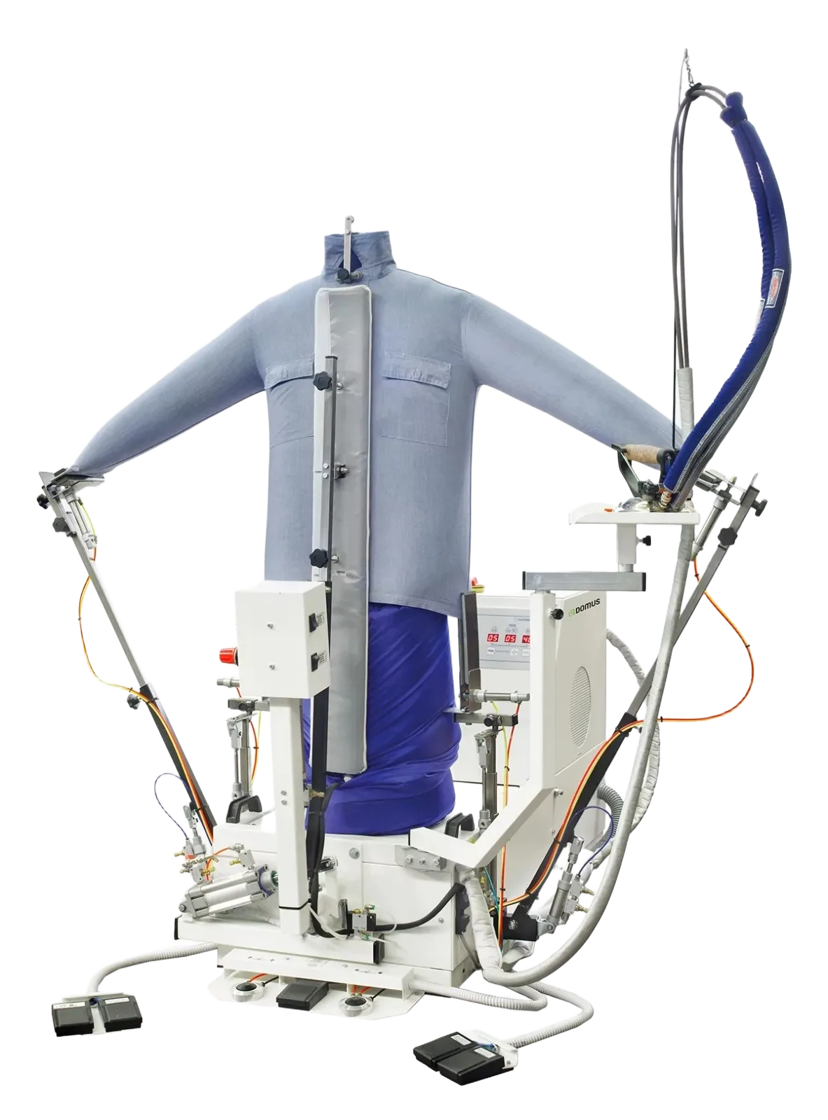 Professional ironing and steam press service serving Lusail City, Qatar
